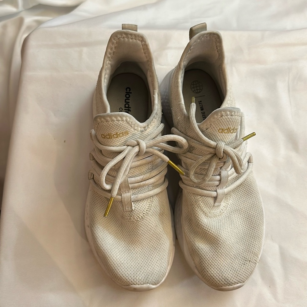 Adidas Women’s White Gym Shoes Size 7.5